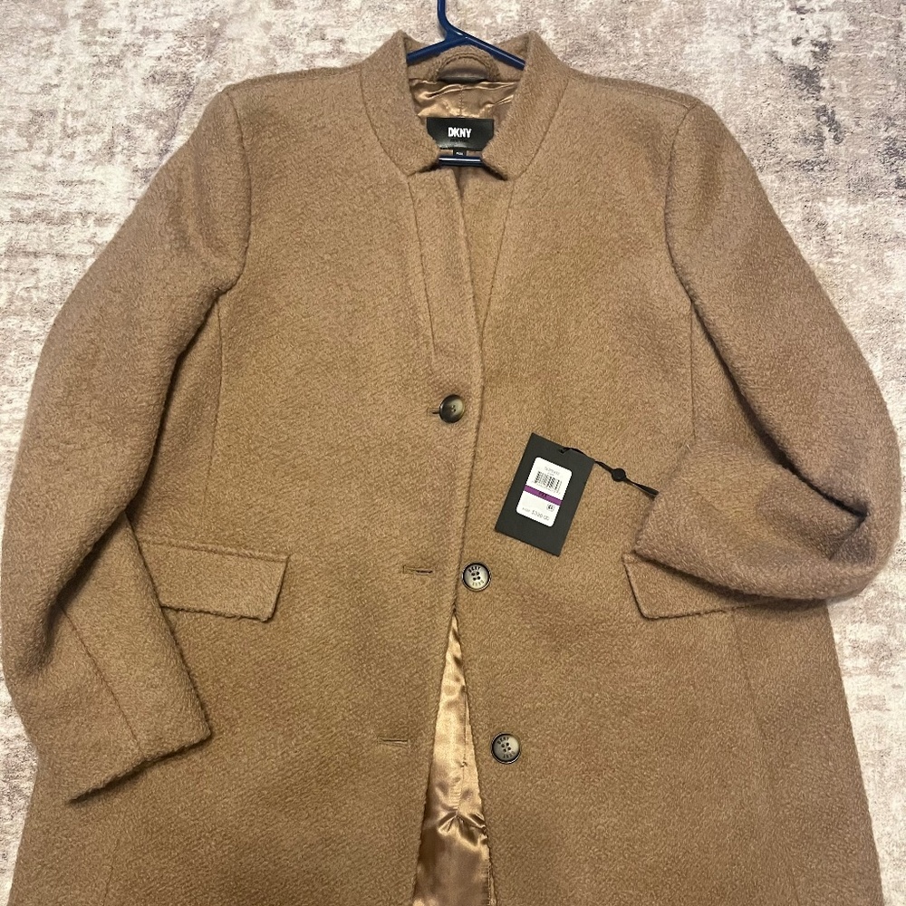 NWT Beautiful DKNY mid length mid weight brown coat